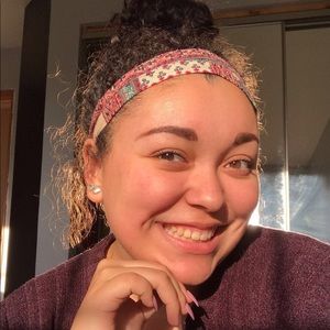 Meet your Posher, Julia